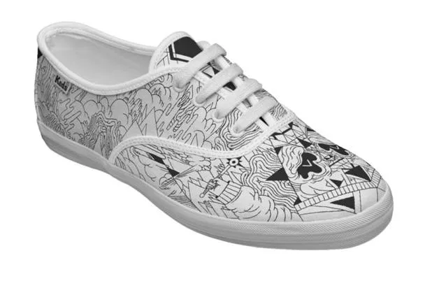 Stylish black and white doodle-patterned sneaker.