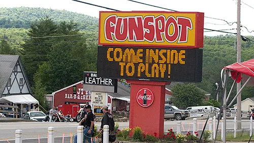 Funspot amusement center sign welcoming visitors to play.
