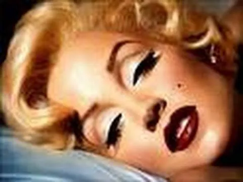 How to Apply winged eyeliner cover