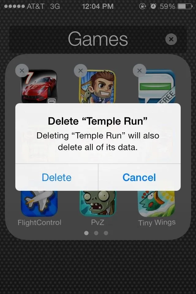 Delete confirmation for the "Temple Run" app in a games folder.