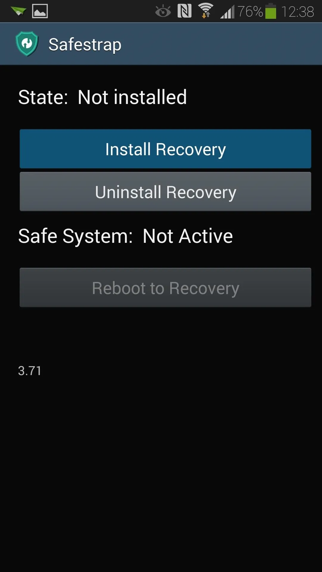 Android recovery menu options with installation status.