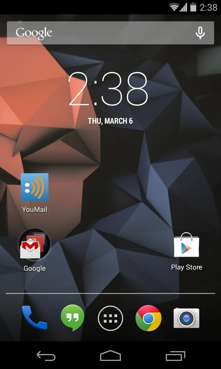 Mobile phone screen displaying a digital clock and app icons.