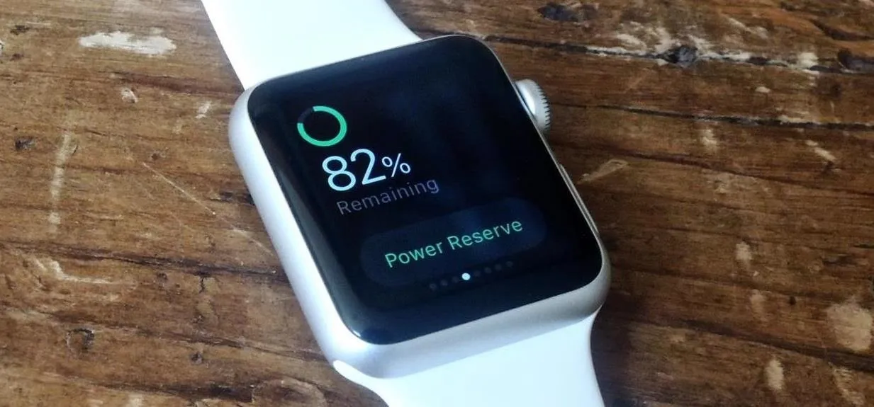 Smartwatch displaying battery percentage and power reserve mode.