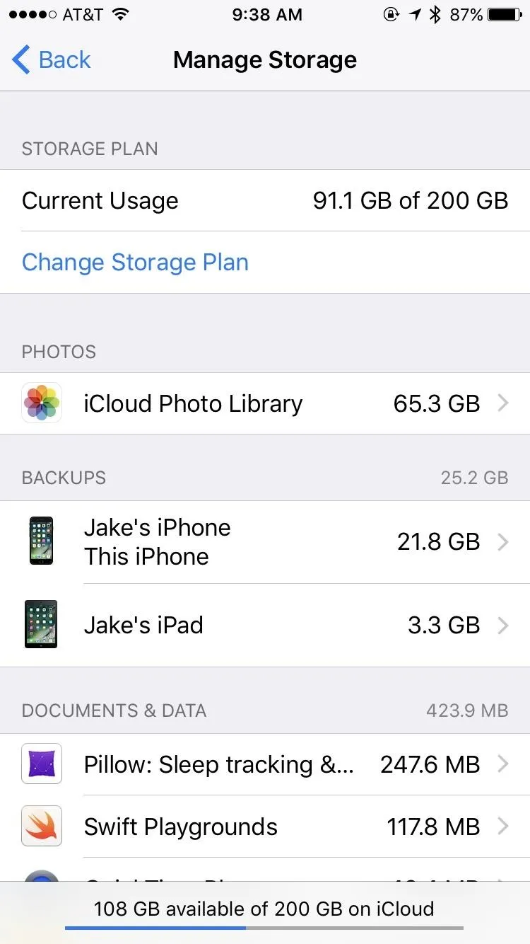 iPhone storage management screen showing current usage and storage plan options.