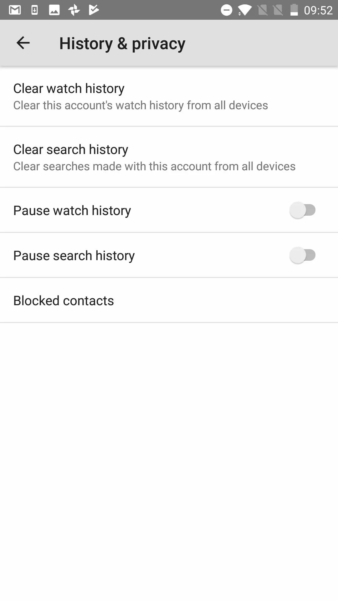 Settings menu for history and privacy options on a mobile device.