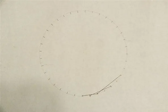 Simple circular graph with markings.