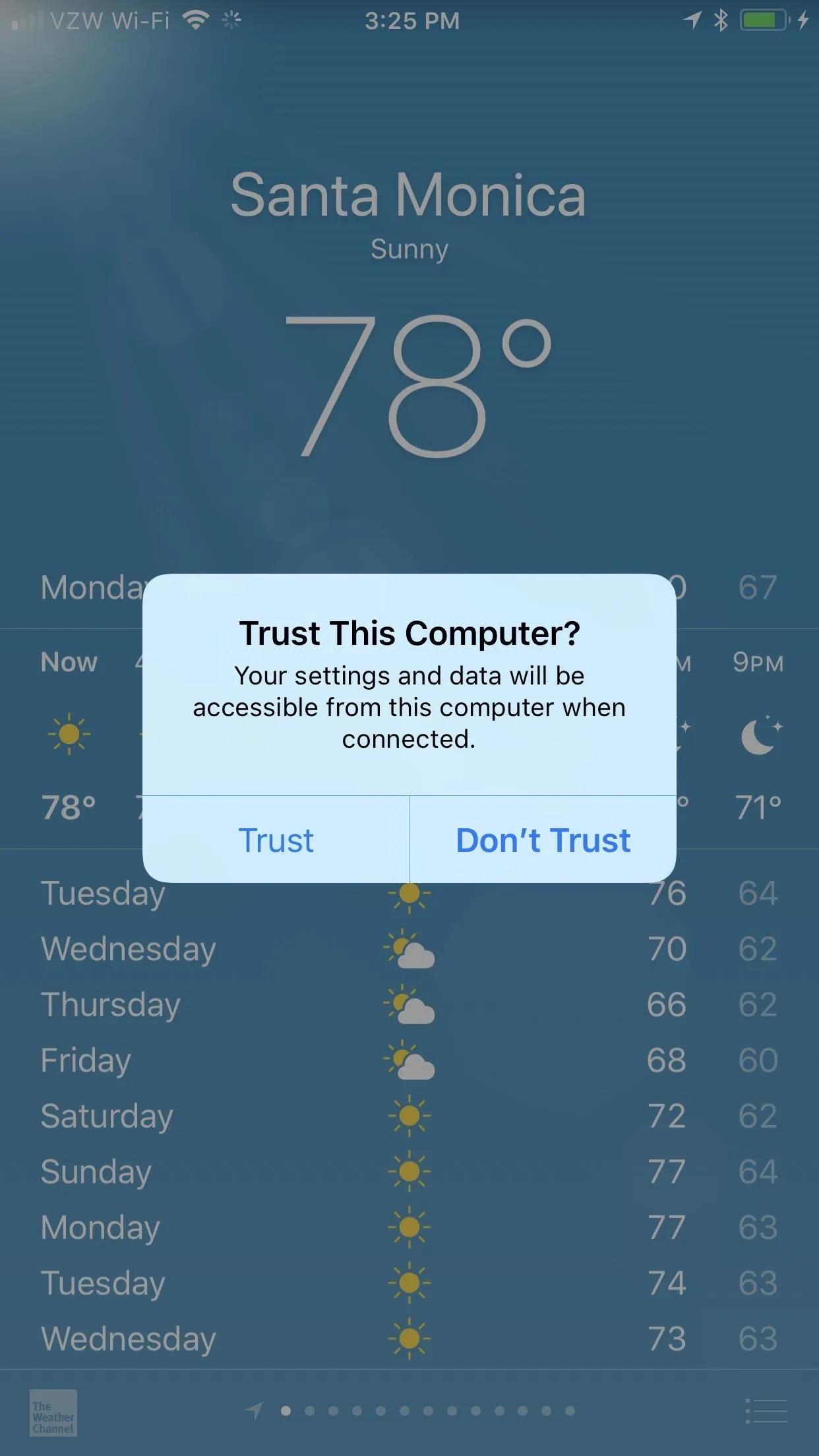 Weather forecast display for Santa Monica showing temperature of 78°F.