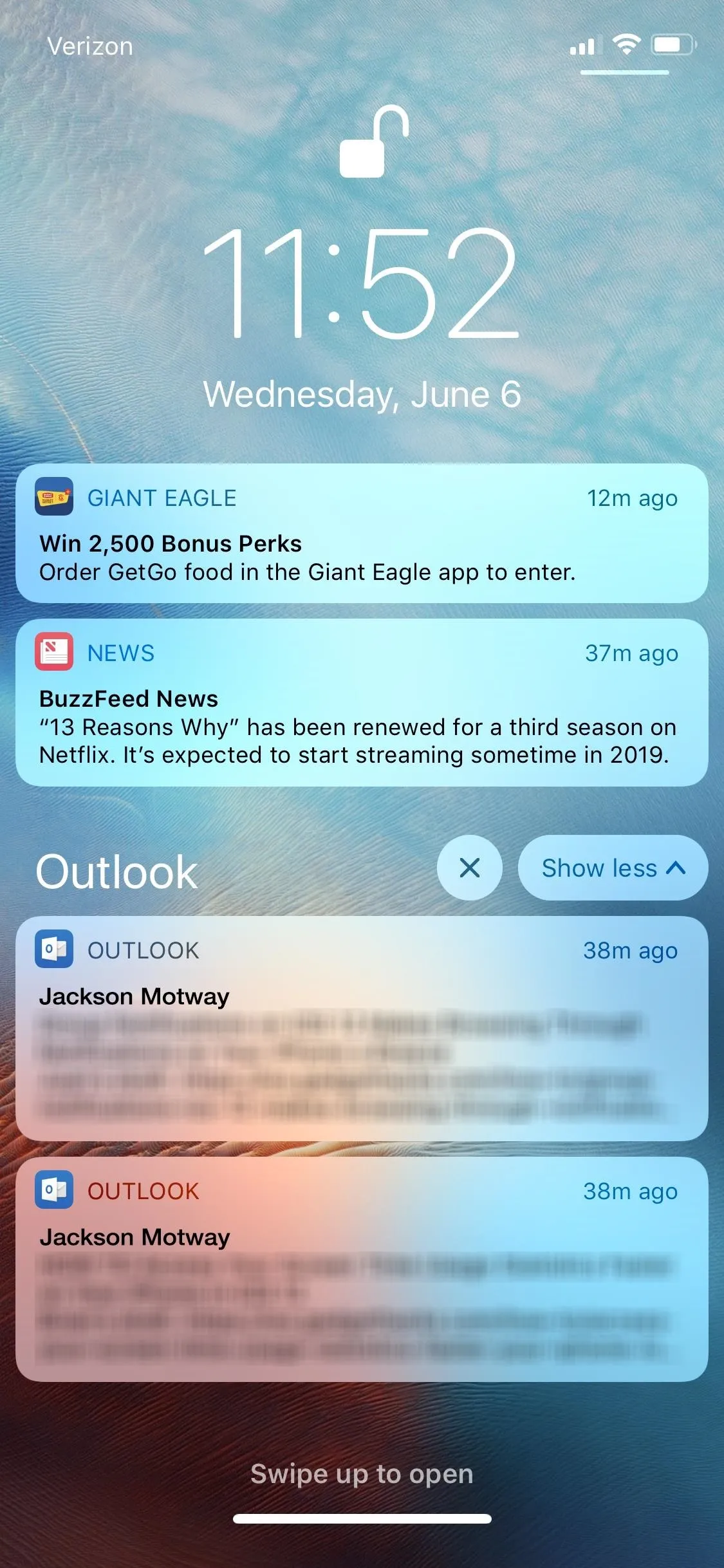 Grouped Notifications in iOS 12 Makes Browsing Alerts on Your iPhone Way Less Annoying