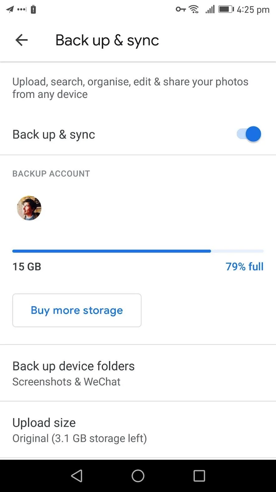 Backup settings screen displaying backup progress and storage capacity.