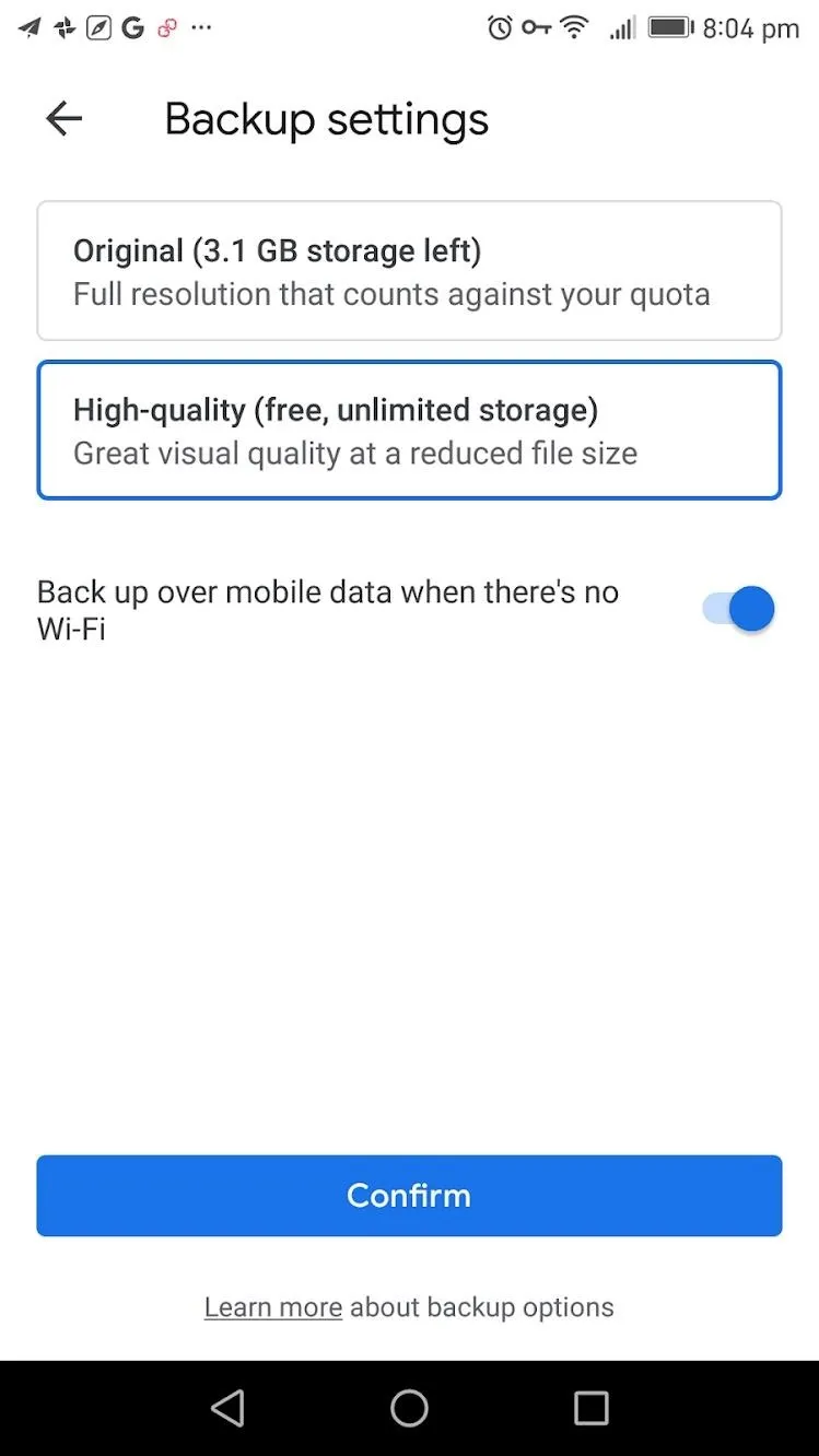 Backup settings screen showing options for photo quality and backup preferences.