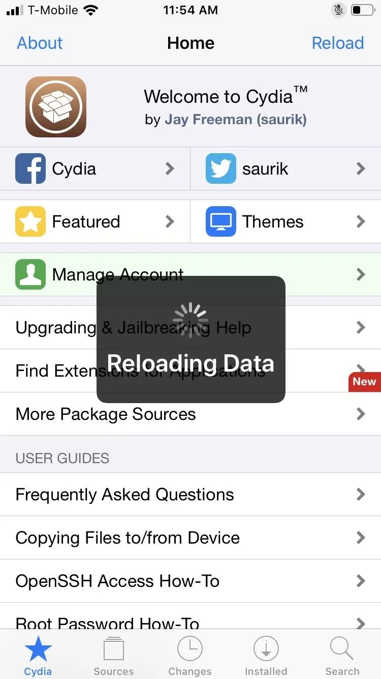 Welcome screen of the Cydia app with options and notifications.