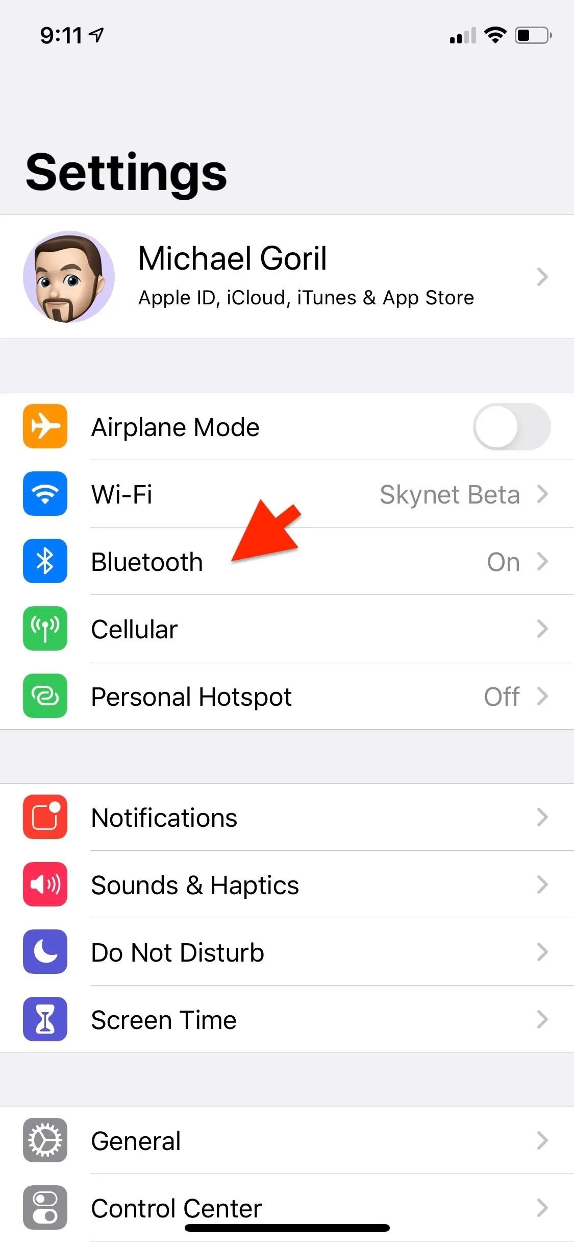 Settings menu on a mobile device with Bluetooth option highlighted.