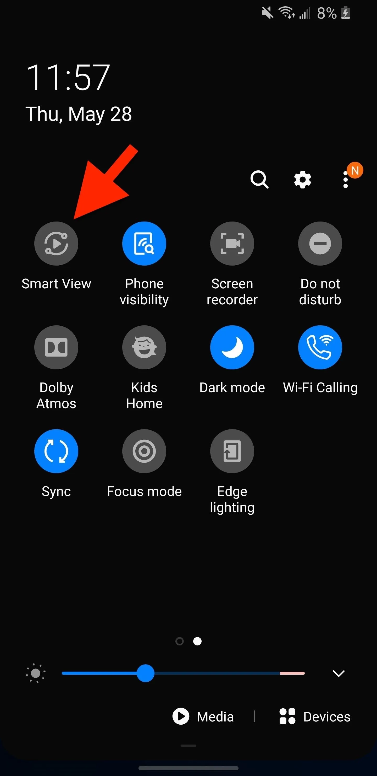 Smartphone screen displaying settings and notifications.