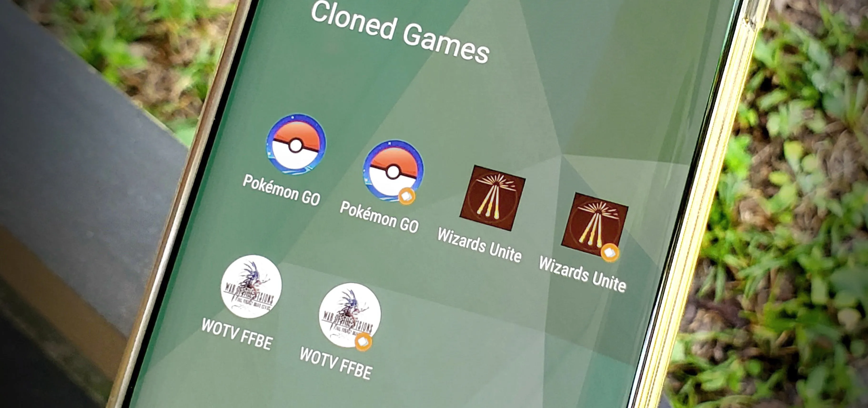 Cloned games shown on a smartphone screen.