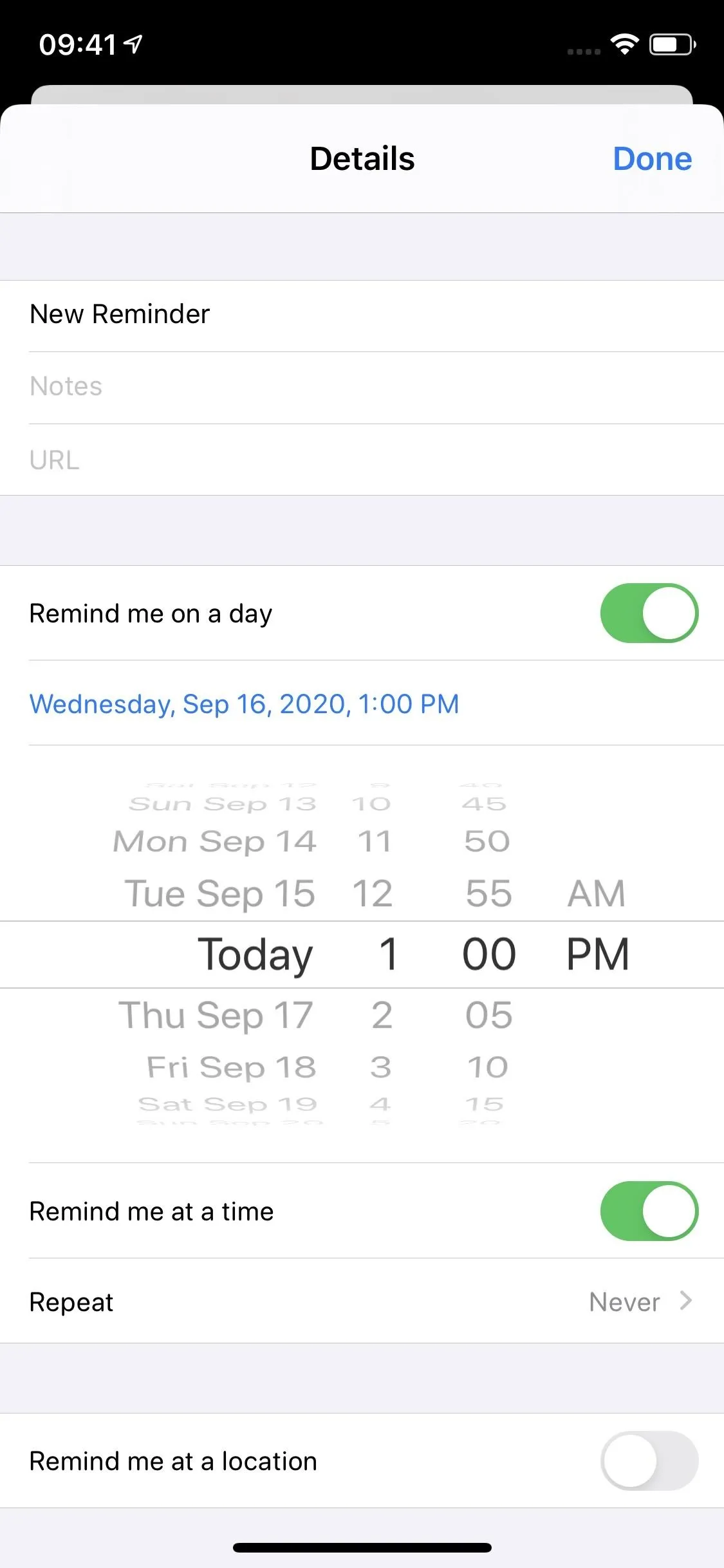 Settings page with options for notifications, displaying date and time.