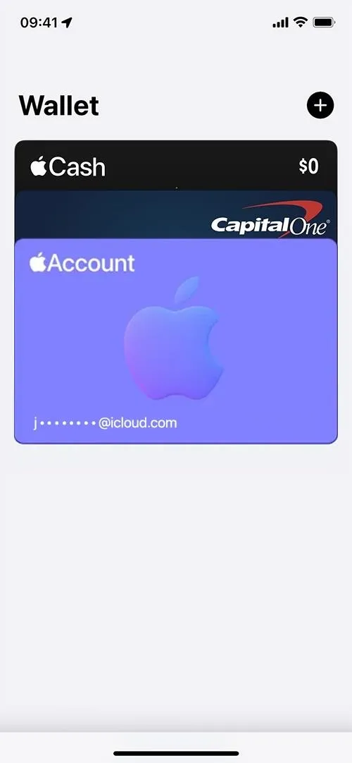 Digital wallet interface displaying Cash and Capital One account cards.