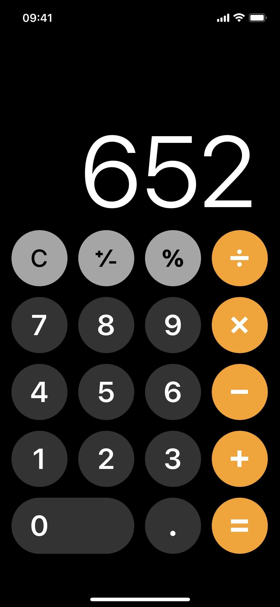 Calculator displaying the number 652.