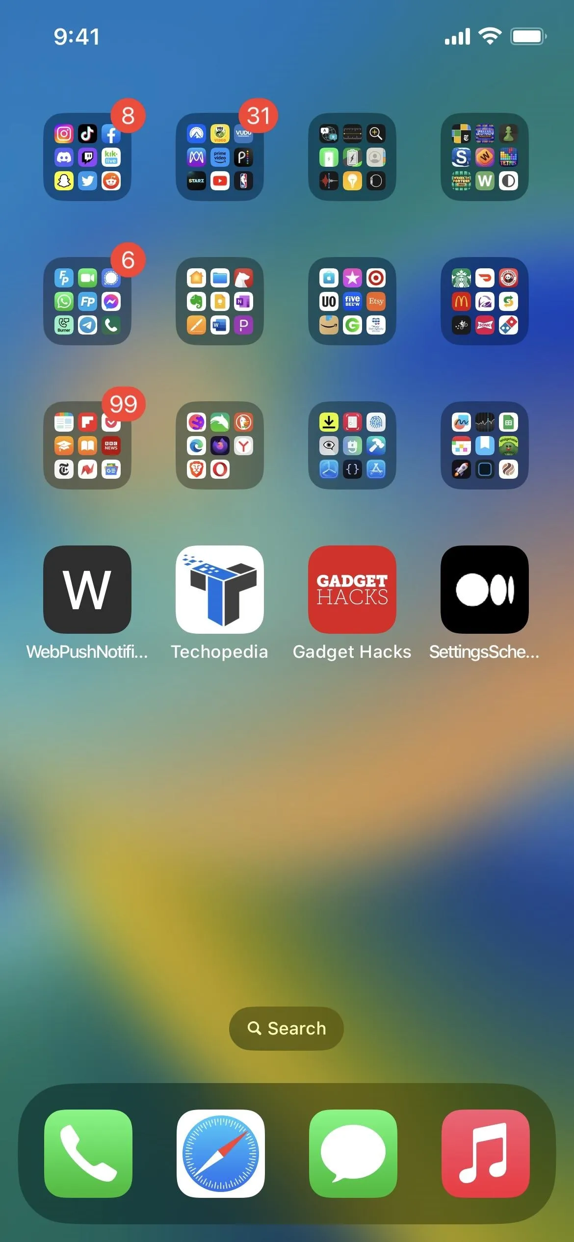 Smartphone home screen displaying various app icons and notifications.