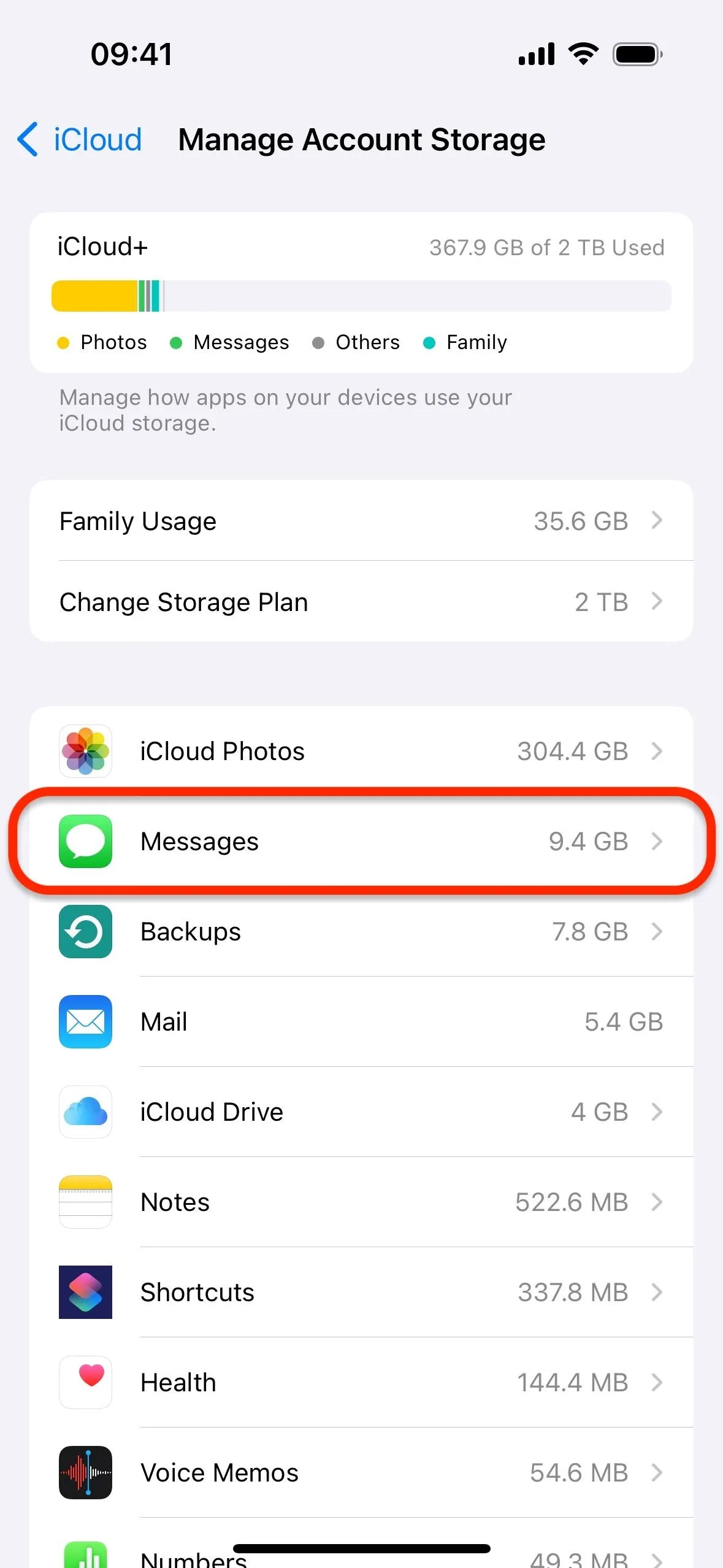 Manage account storage on a mobile device showing message usage.