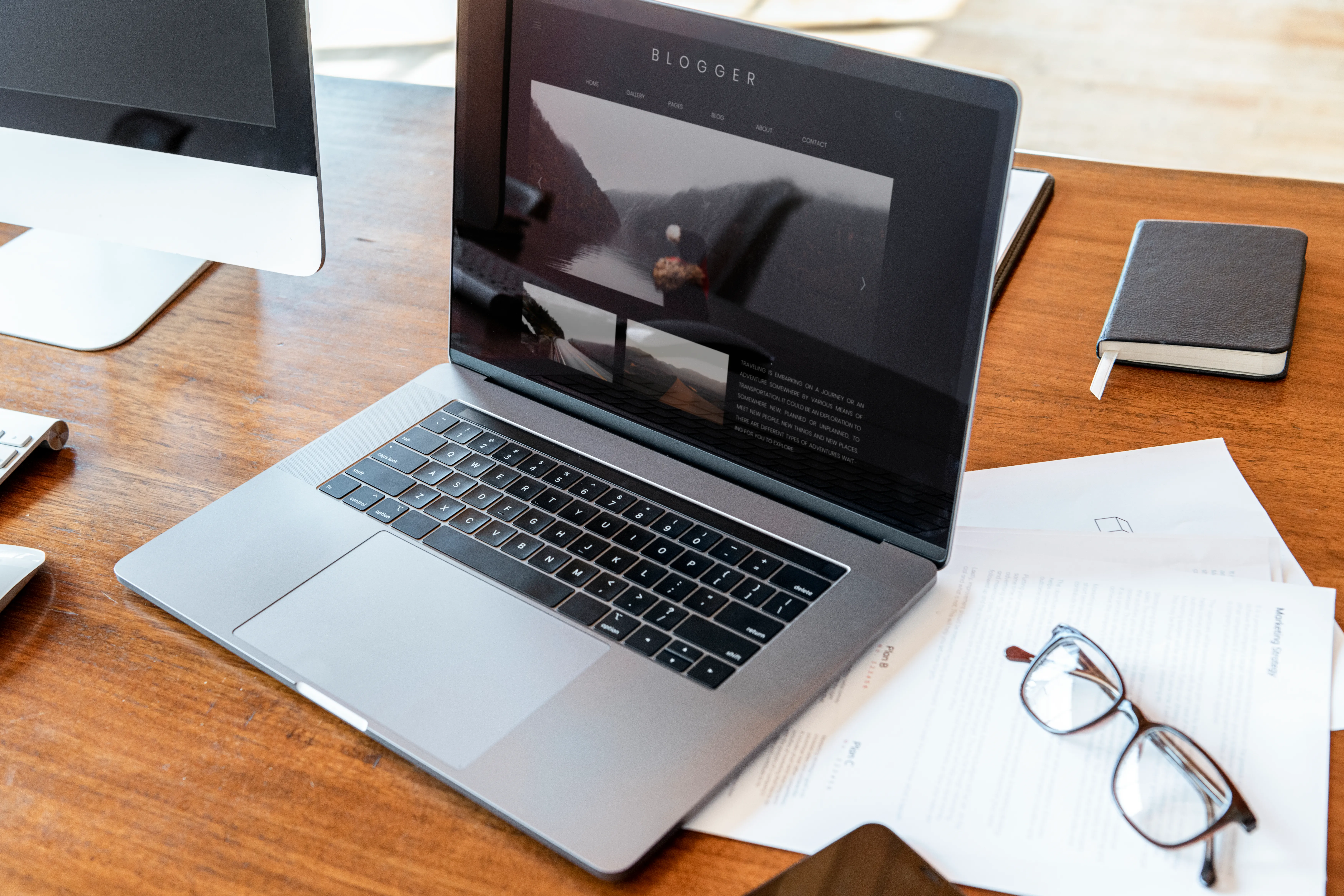 Image of a macbook on a desk