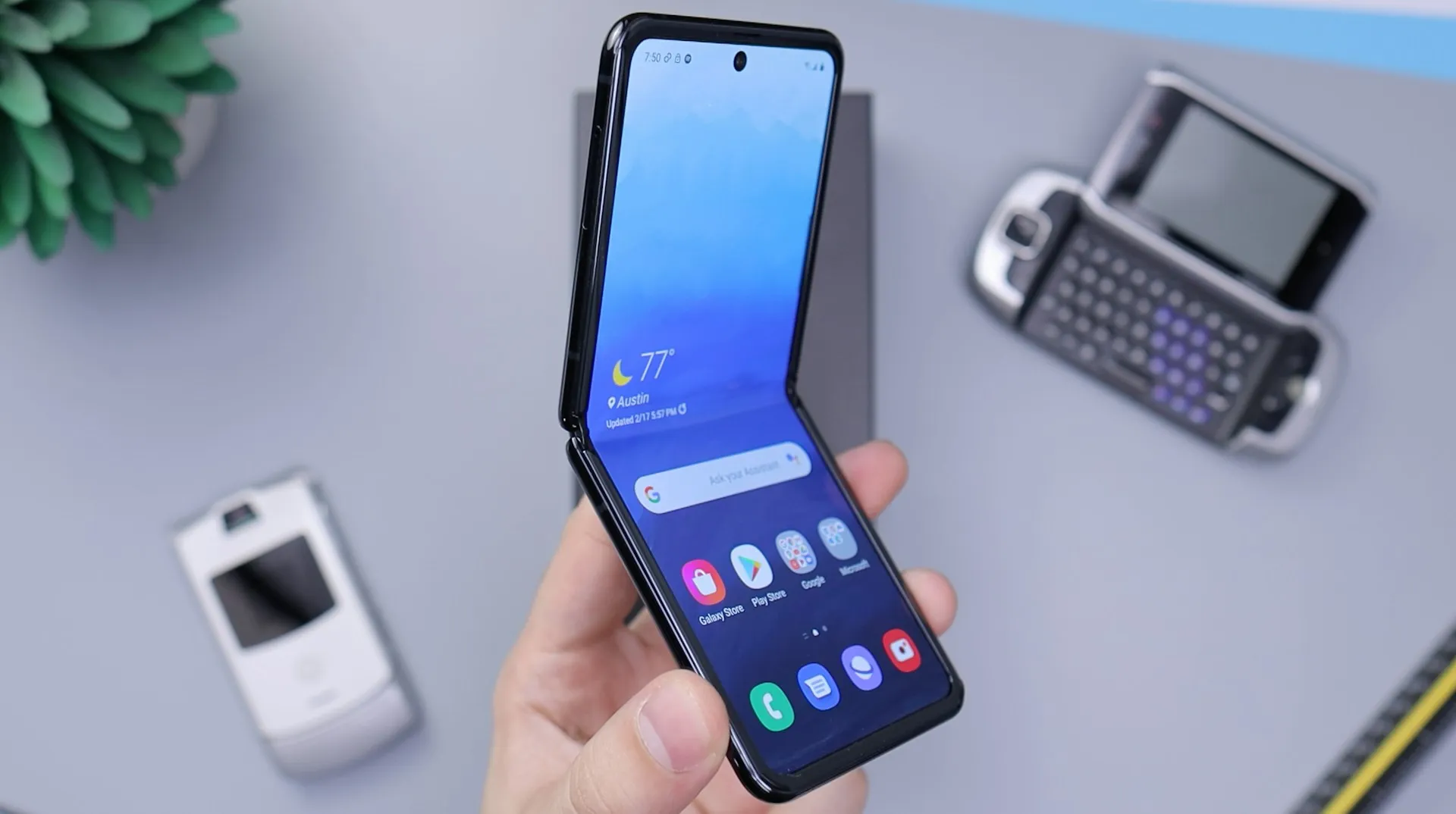 image of a Samsung Galaxy Z Flip