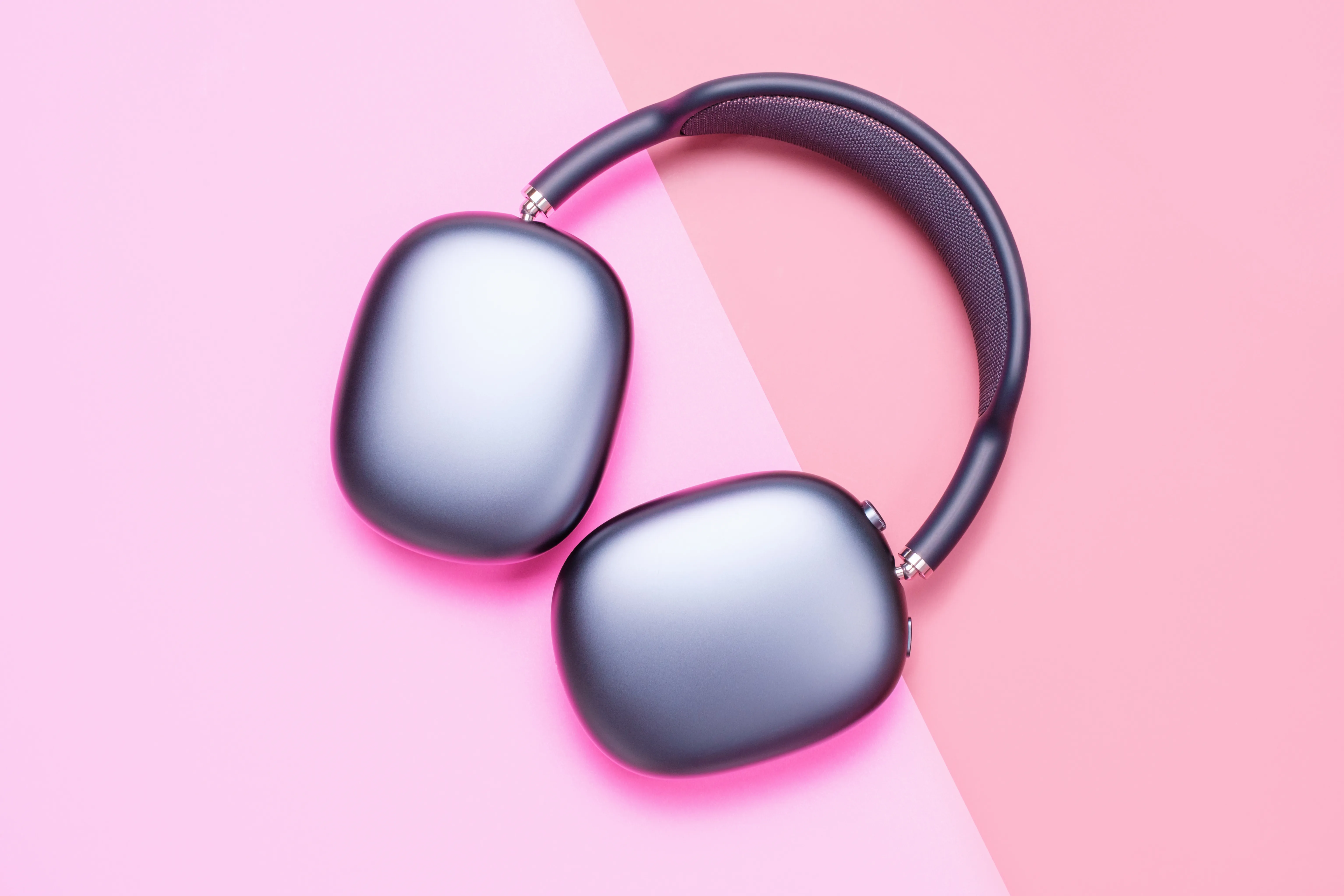 image of an airpods max