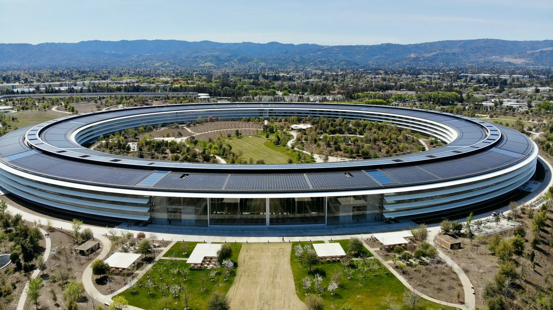 apple HQ.jpg