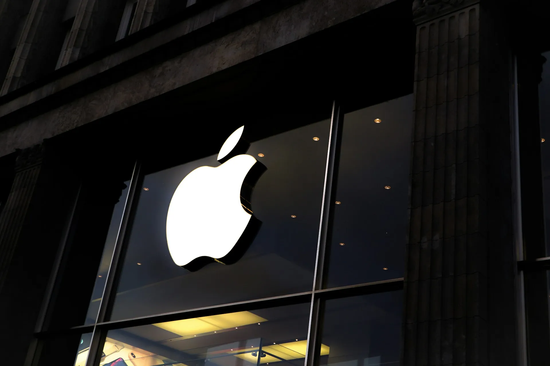 apple.jpg
