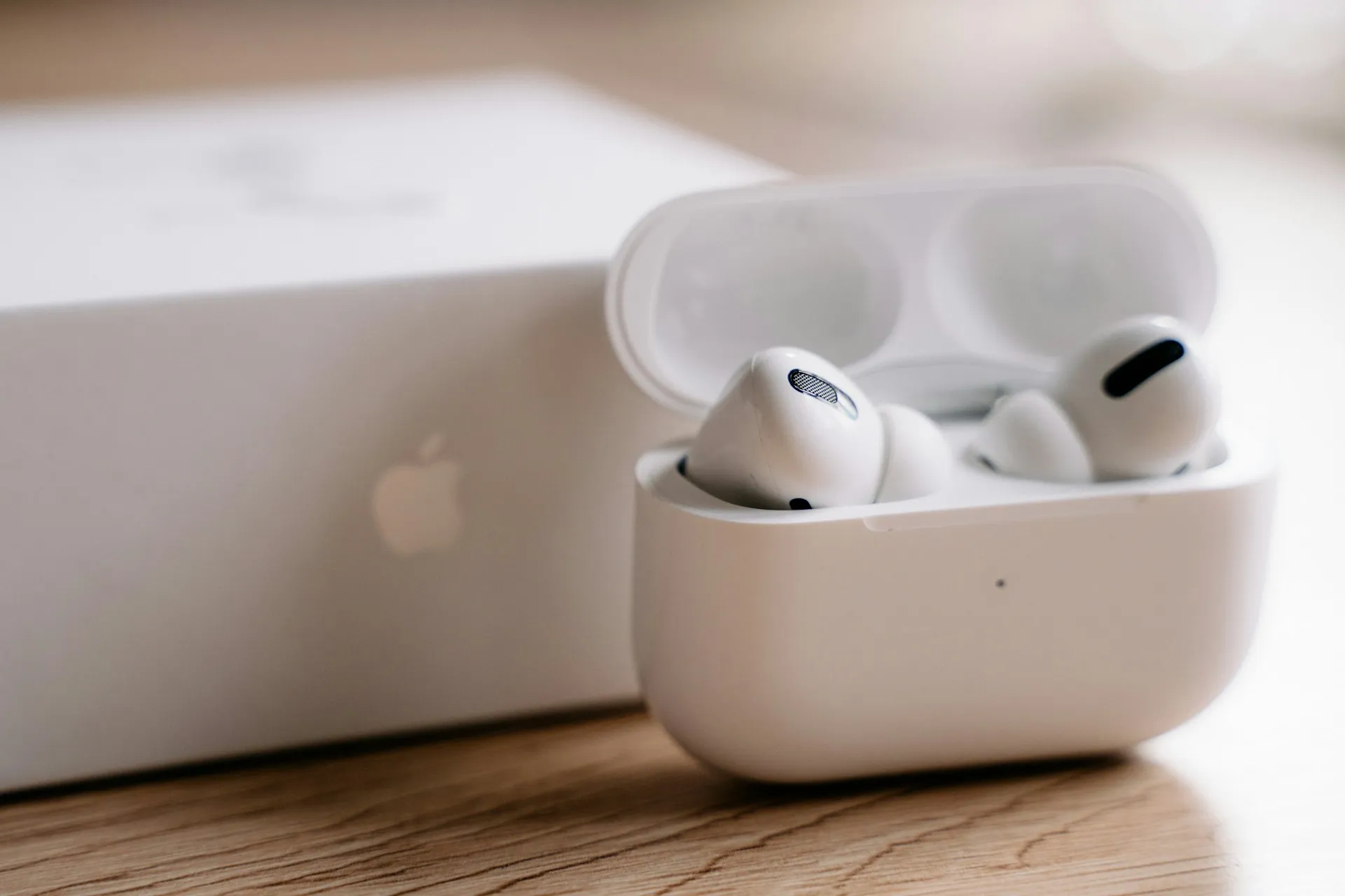 AirPods Pro 2026: Revolutionary Gesture Controls Coming cover