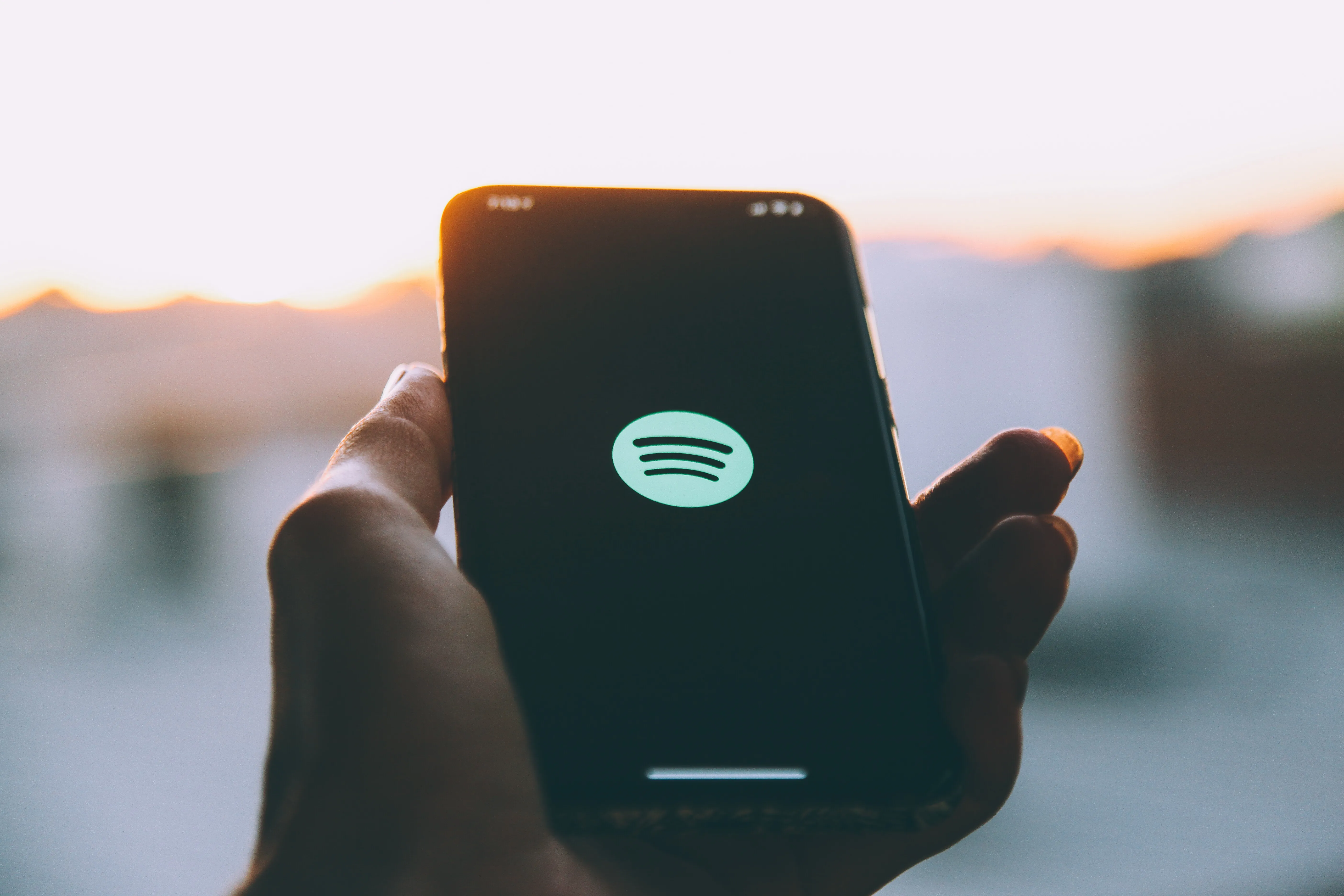 Spotify Google Cast Bug Hides Chromecast Devices on Android as Fix Rolls Out cover