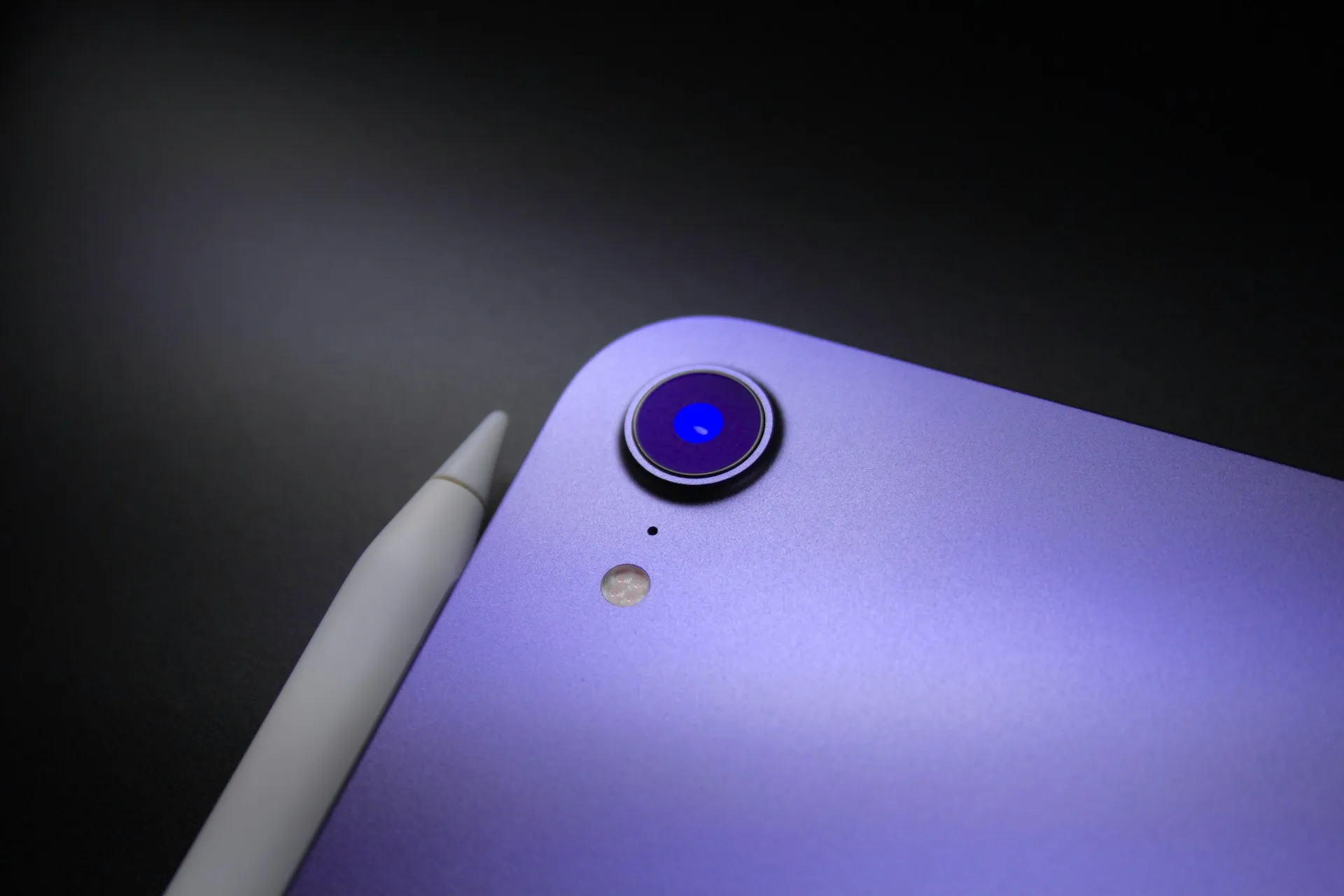 iPad Mini Gets OLED Display Upgrade in 2026 - Major Revamp cover