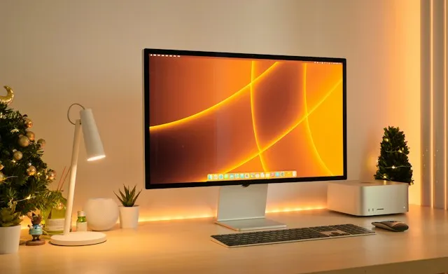 mac studio.jpg