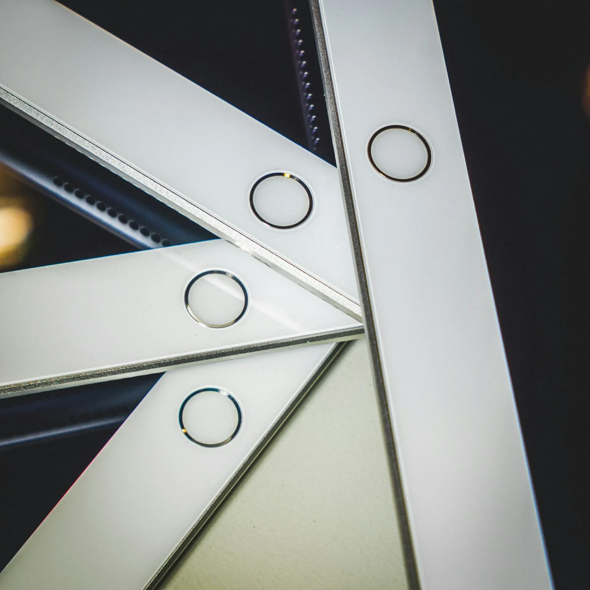 Apple Touch ID Patent Reveals Under-Screen Return cover