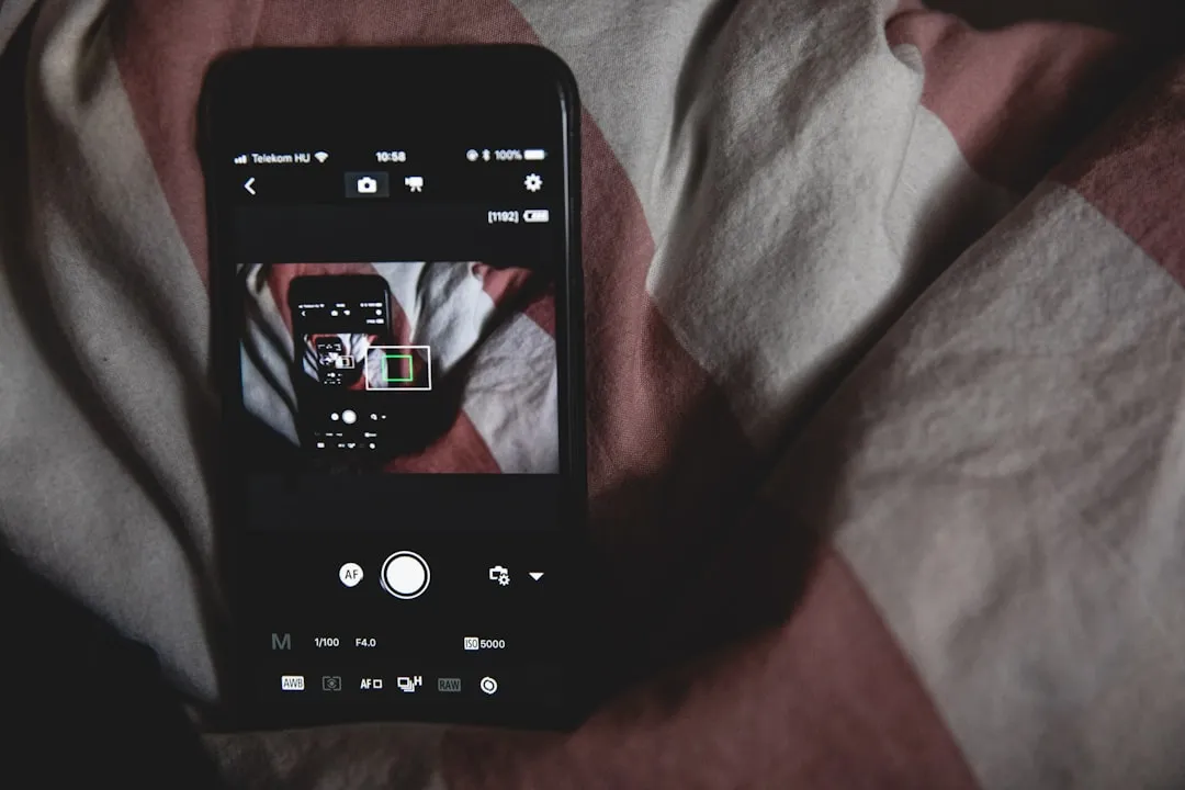 photo-1513939043674-0a81d79d1eab