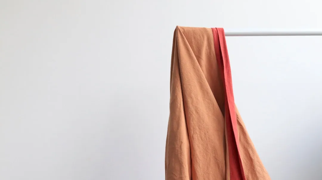 photo-1567751539603-65cbbb752352