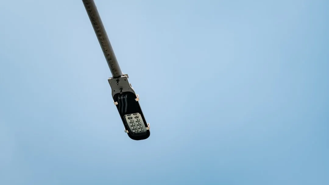 T-Mobile Offers Free Satellite 911 Texting to All Carriers cover