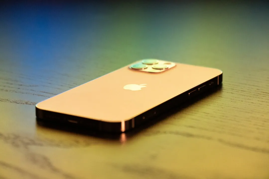 Apple iPhone Fold Crease Breakthrough: 0.15mm Depth cover