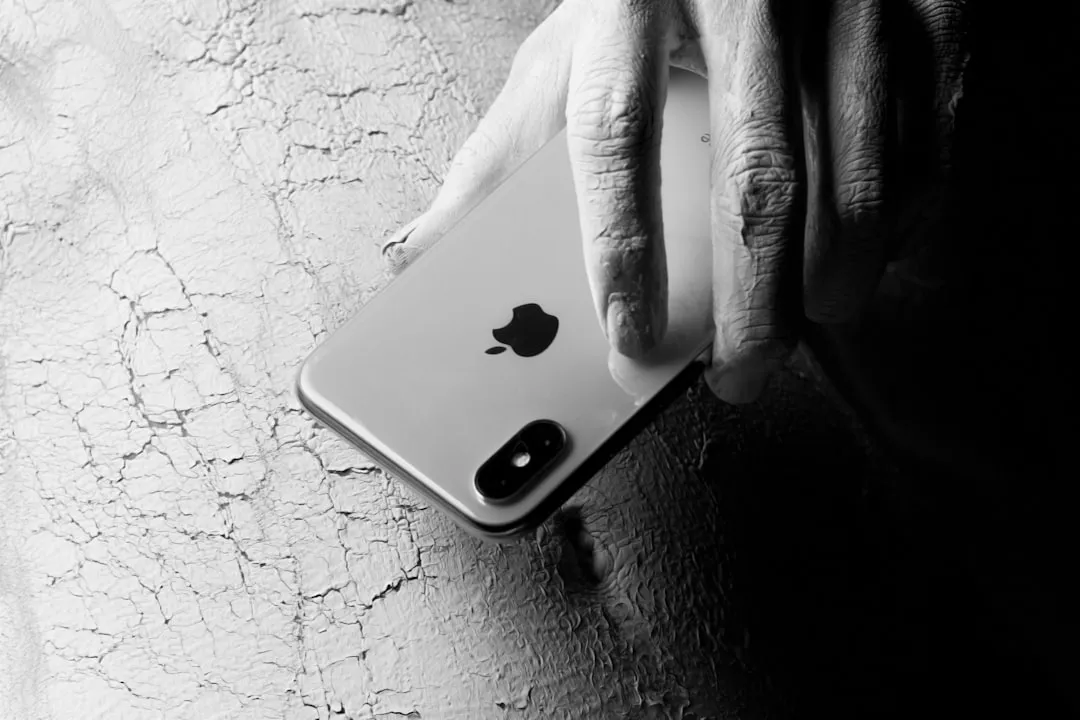 photo-1614709912349-937e0e98877e