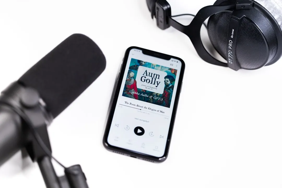 iOS 26.4 Apple Podcasts Video Experience: Features and Why Most Shows Are Missing cover