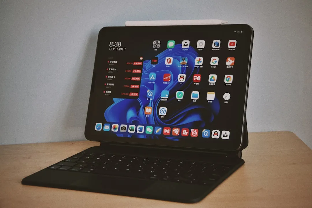 iPad Black Screen? Fix It Fast With These Steps cover