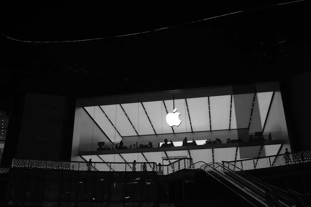 photo-1631211541363-b79b94085c14