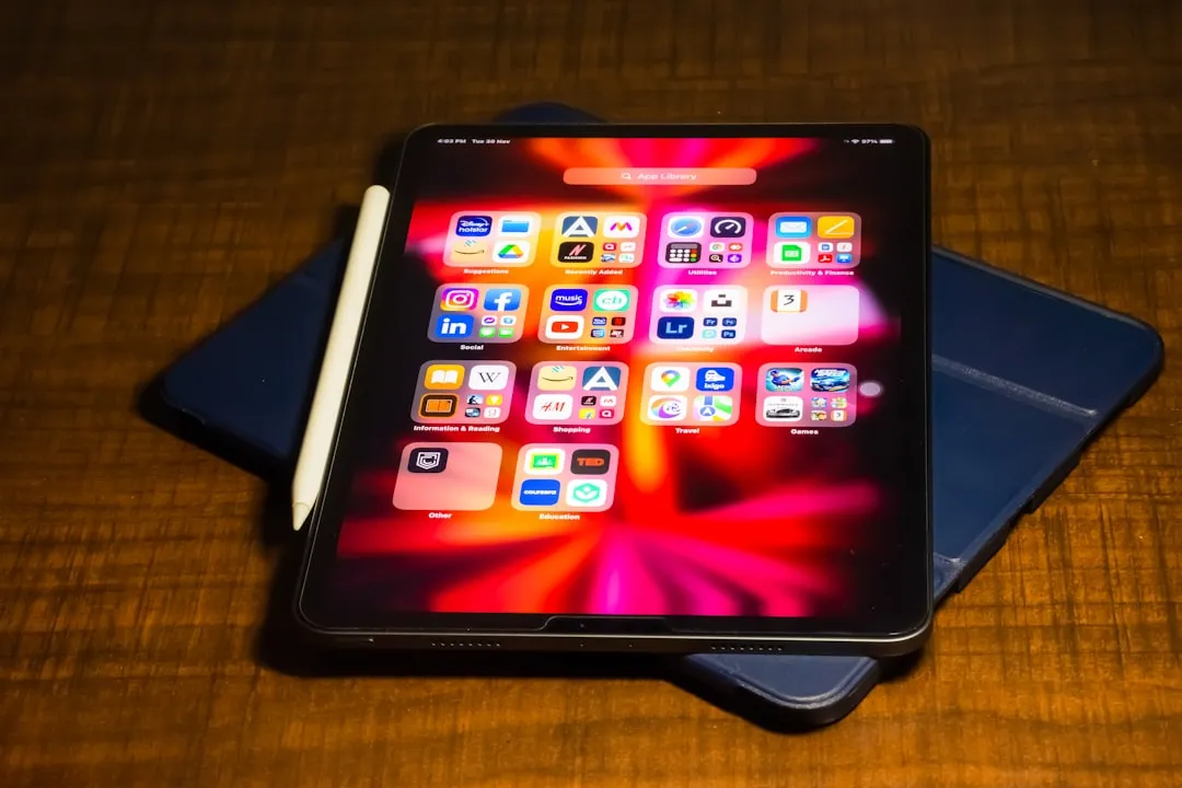 iPad Air M4 Chip Upgrade: Why Android Tablets Lag cover