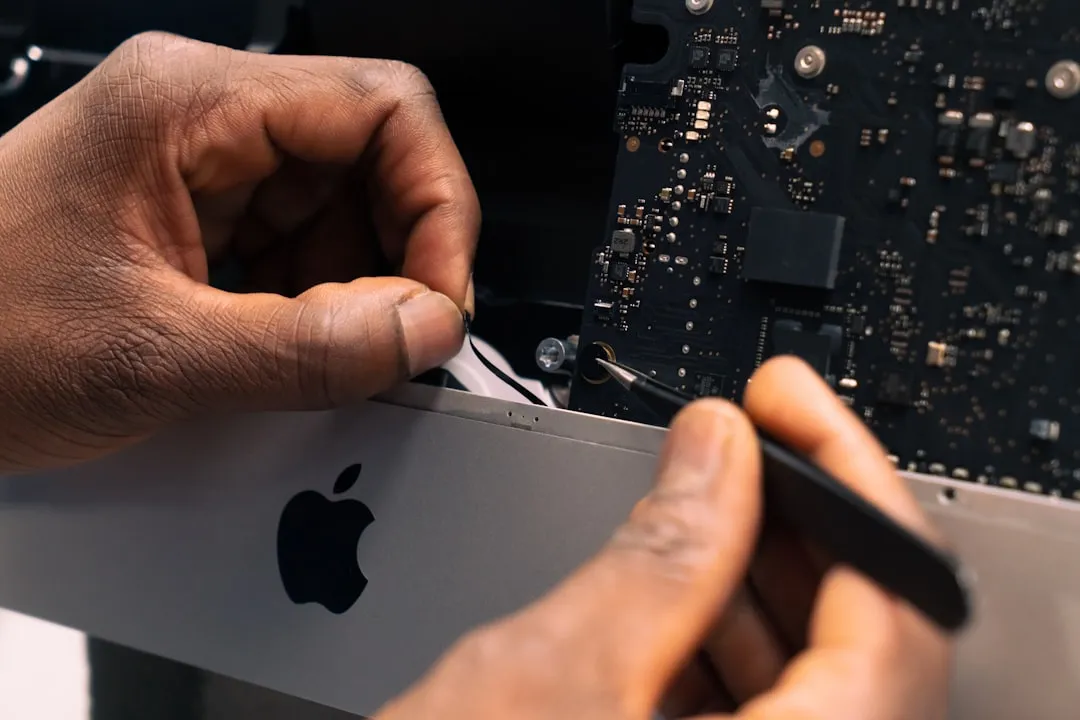 Apple's Foldable iPhone May Finally Eliminate Crease cover