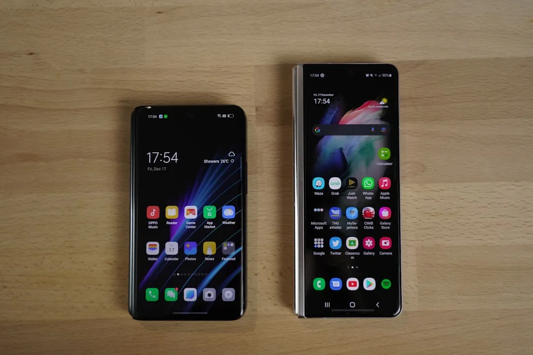 Pixel vs Samsung: Why Android Feels Like Two OS cover