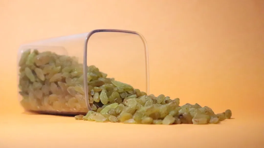 photo-1665654206351-669e3a169b3f