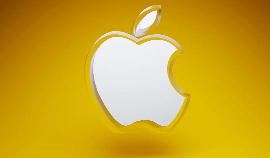 Apple Mini Apps Program Reshapes iOS Developer Strategy cover