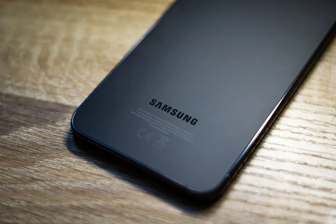 New Samsung Phone Settings to Turn Off: 6 One UI Changes cover