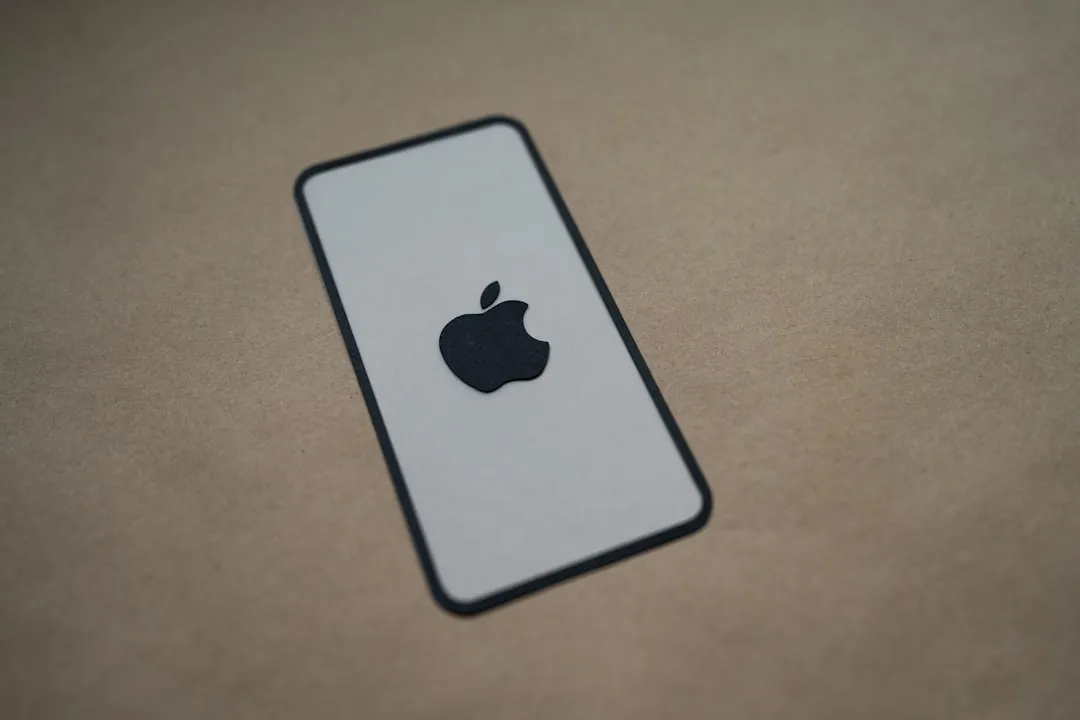 iOS 26 Finally Fixes Apple Wallet's Most Broken Feature cover