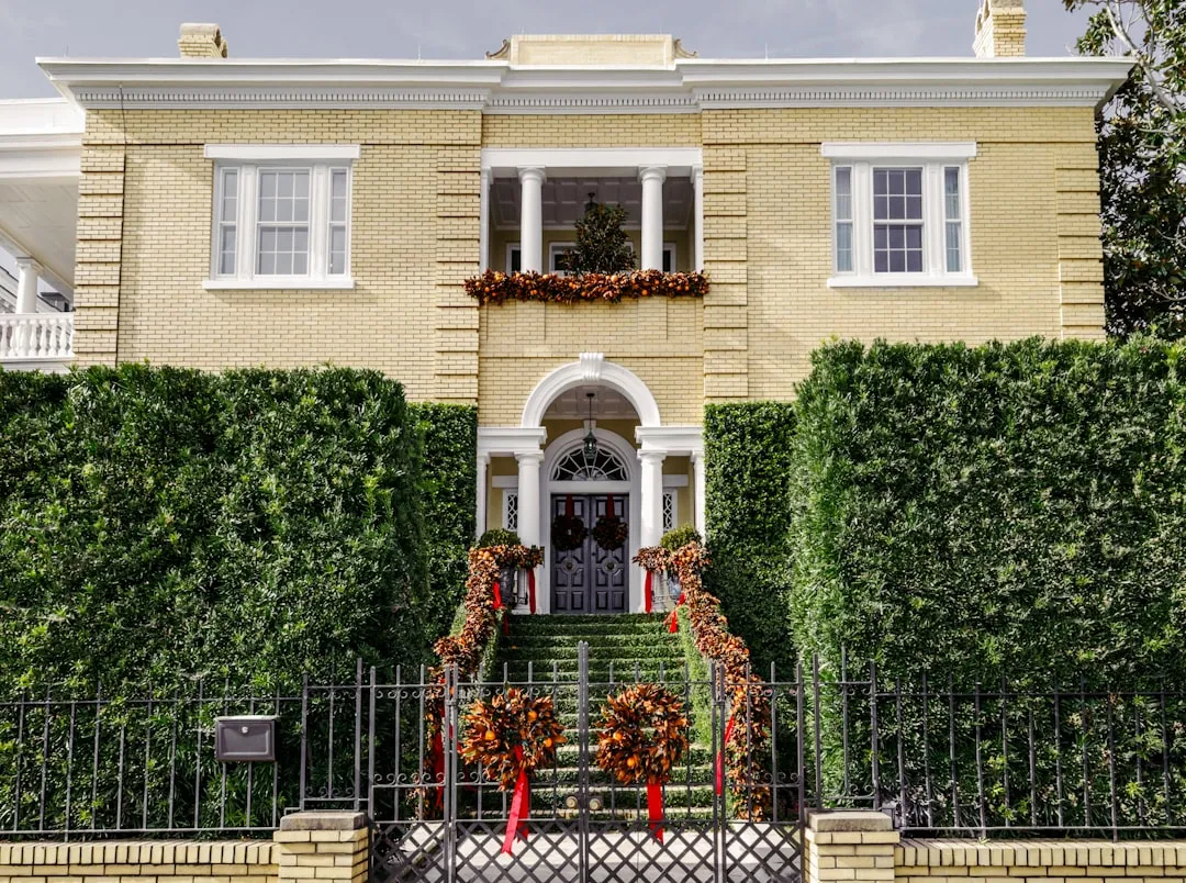 photo-1698442604071-92ec84291933