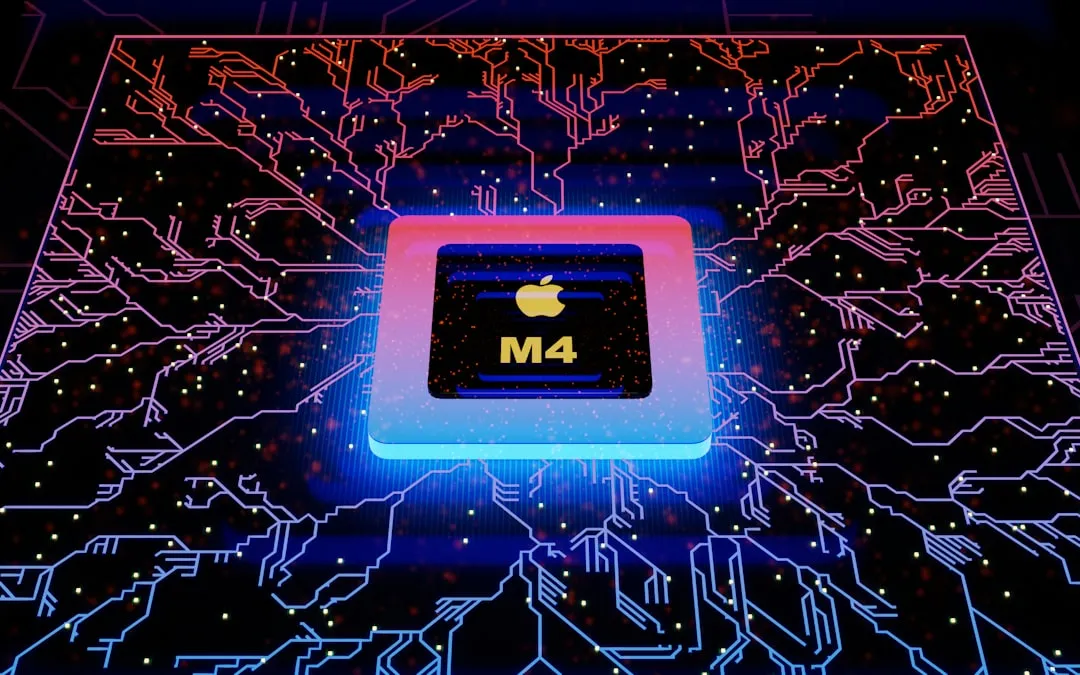 Apple M5 Chip Breaks Records with 4,263 Geekbench Score cover